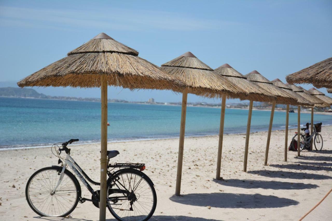 مبيت وإفطار كوارتو سانتيلينا Giardini E Mare المظهر الخارجي الصورة