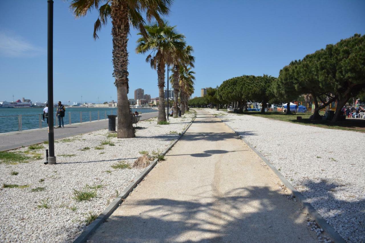 مبيت وإفطار كوارتو سانتيلينا Giardini E Mare المظهر الخارجي الصورة