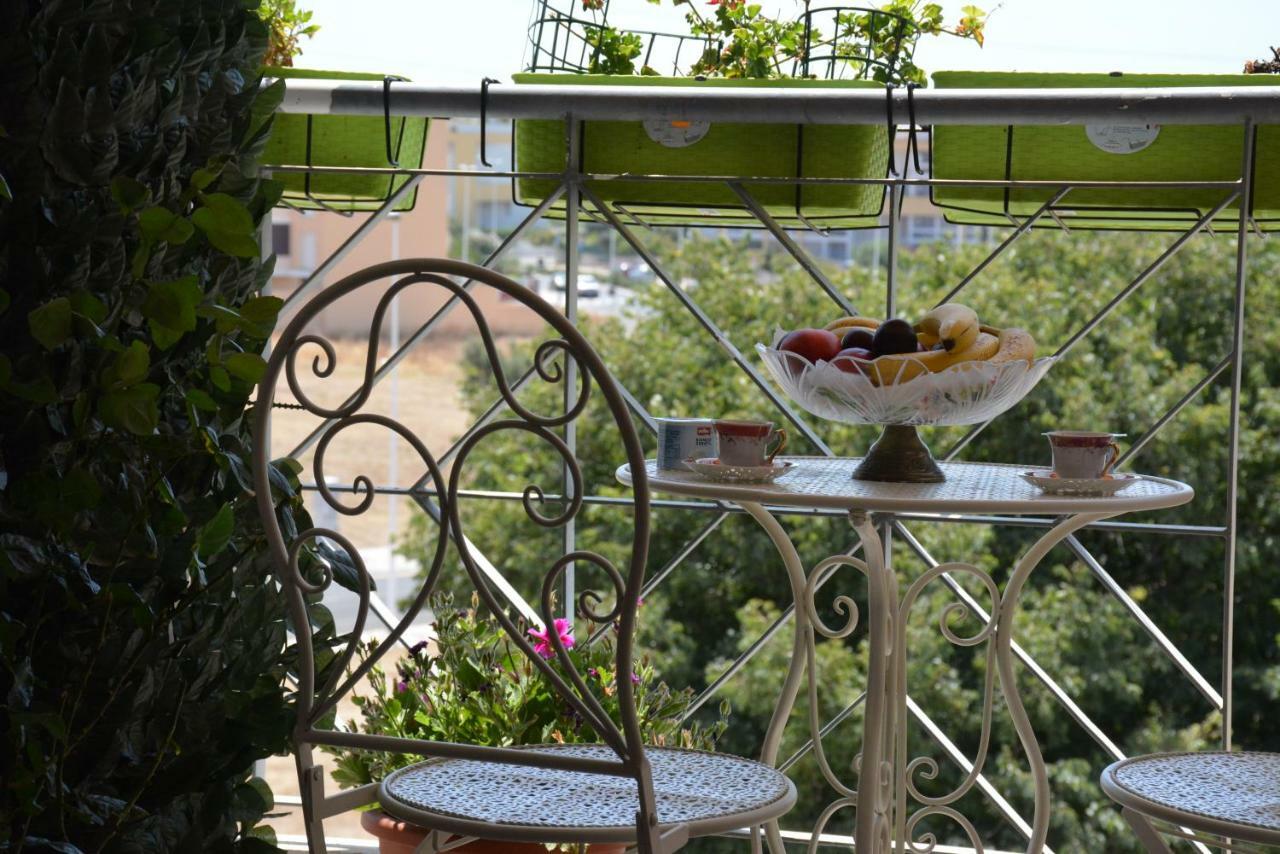 مبيت وإفطار كوارتو سانتيلينا Giardini E Mare المظهر الخارجي الصورة